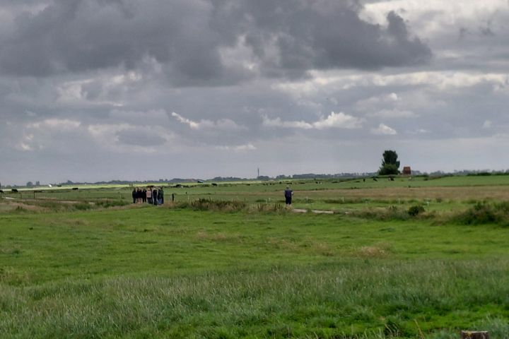 Volle bus, mooie verhalen: op pad door Idzegea